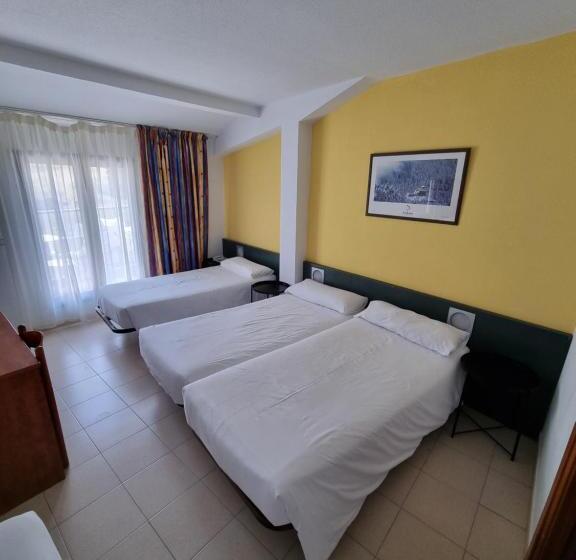 اتاق استاندارد چهار تخته, Cims Pas De La Casa