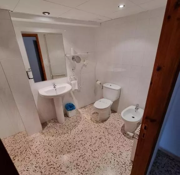اتاق خانوادگی, Cims Pas De La Casa
