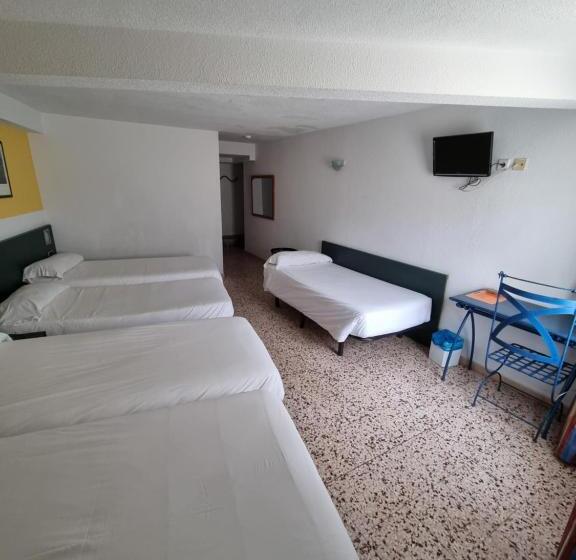 اتاق خانوادگی, Cims Pas De La Casa