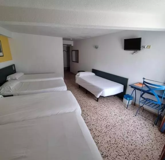 اتاق خانوادگی, Cims Pas De La Casa