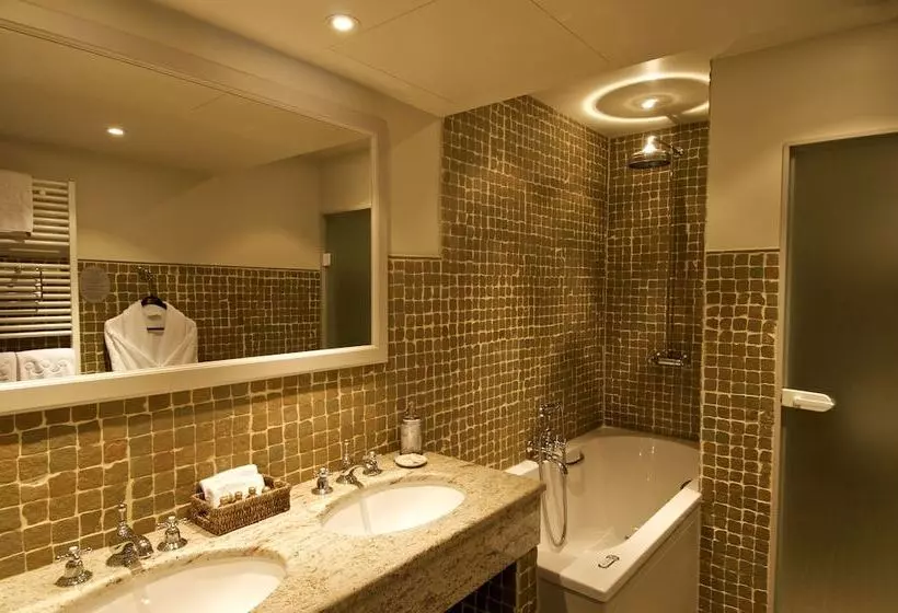 اتاق اجرایی, Dukes  Palace Residence   By Dukes  Hotel Collection