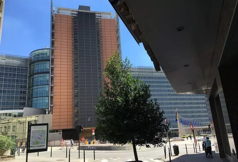 اتاق استاندارد با تخت بزرگ, First Euroflat