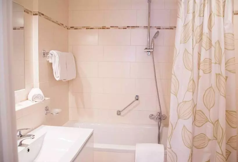 اتاق کلاس بیزنس, First Euroflat