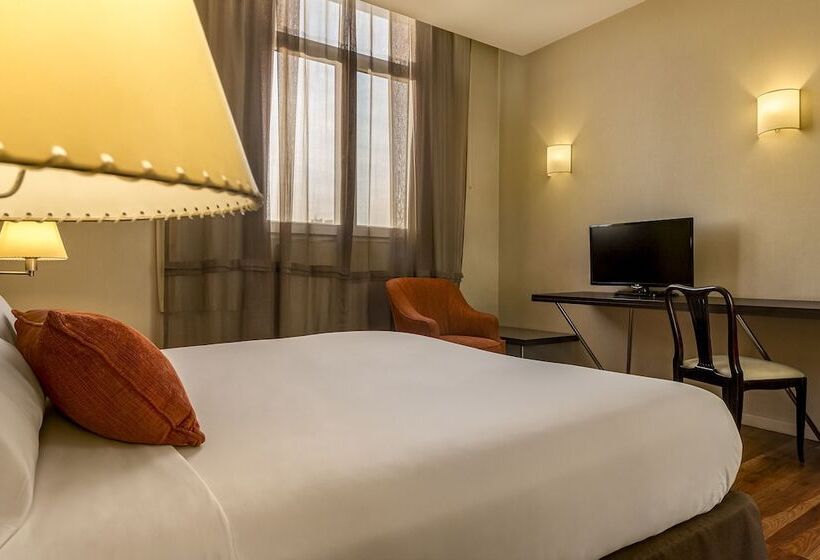 سوییت جونیور, Gran Hotel Argentino