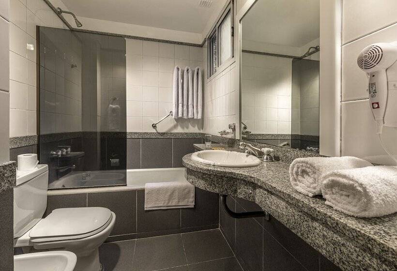 اتاق استاندارد سه نفره, Gran Hotel Argentino