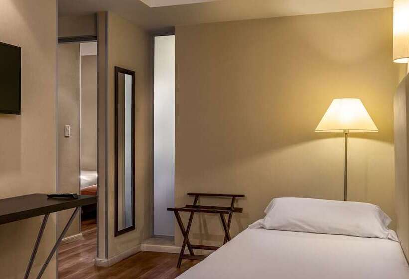 اتاق استاندارد سه نفره, Gran Hotel Argentino