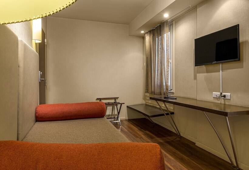 اتاق استاندارد سه نفره, Gran Hotel Argentino