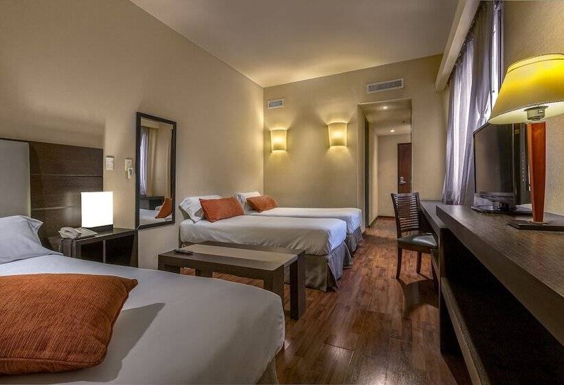 اتاق استاندارد سه نفره, Gran Hotel Argentino
