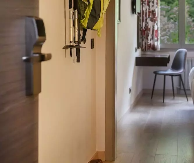 Habitació Quàdruple Estàndard, Palarine