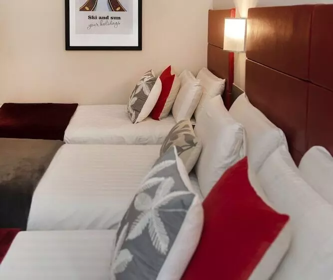 Habitació Triple Estàndard, Palarine