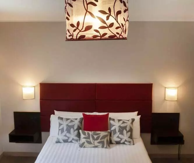 Habitació Triple Estàndard, Palarine