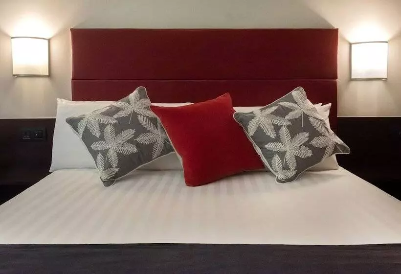 Habitació Triple Estàndard, Palarine