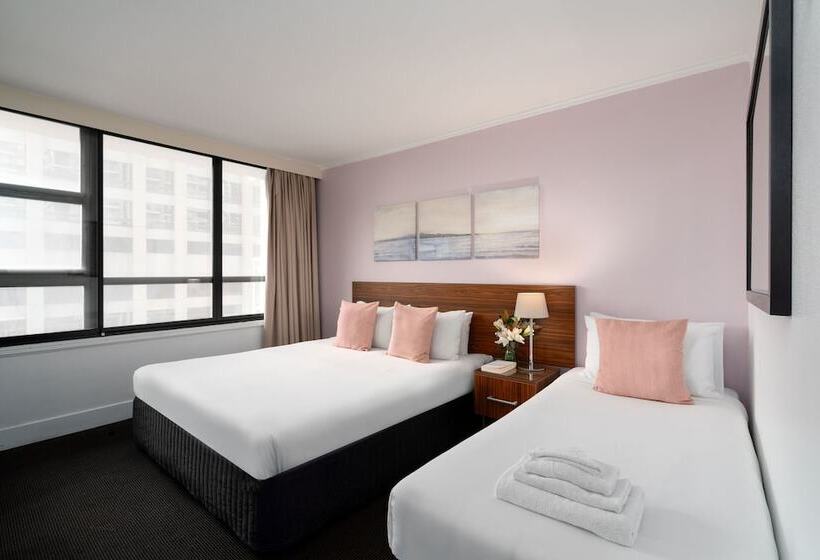 标准三人间, Park Regis City Centre