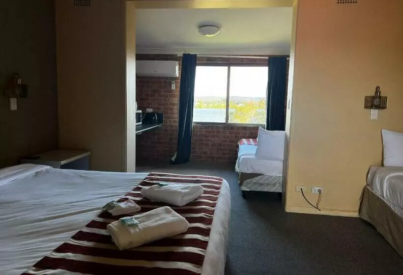 スイート（家族用）, Riverview Motor Inn
