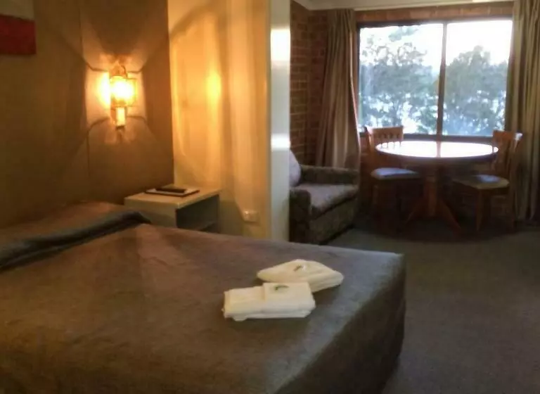 スイート（家族用）, Riverview Motor Inn