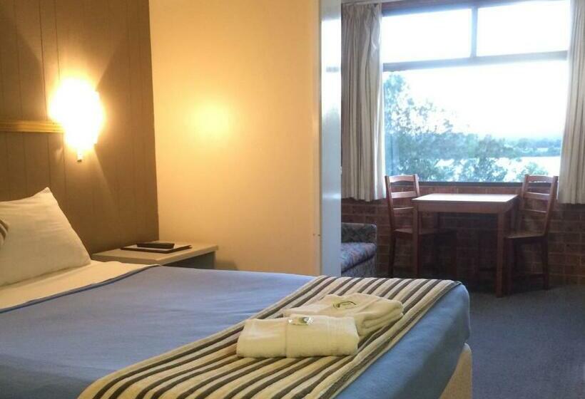 סוויטה, Riverview Motor Inn