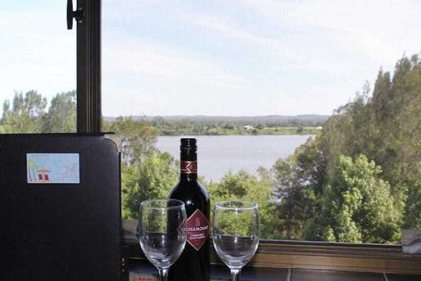 스위트, Riverview Motor Inn