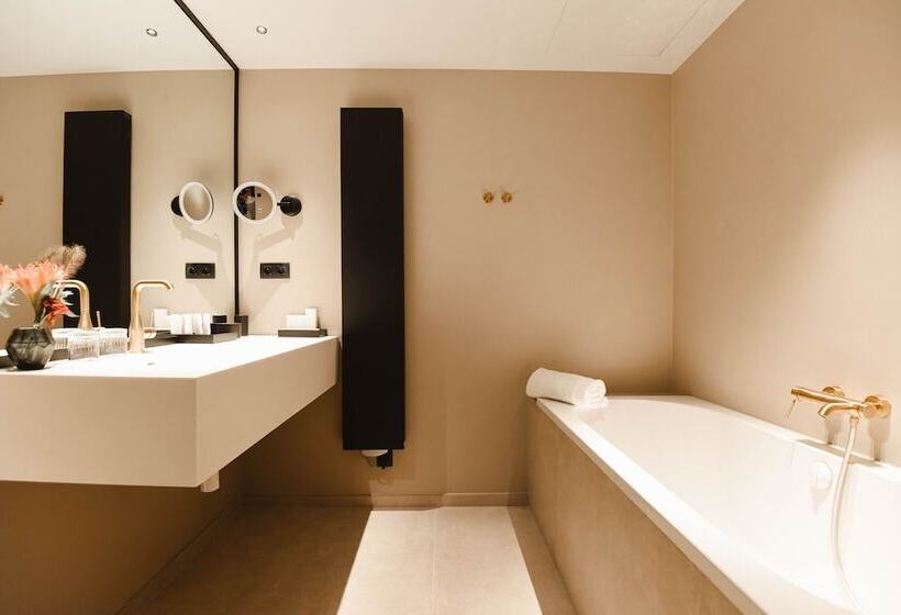 Президентский Люкс, Sanglier