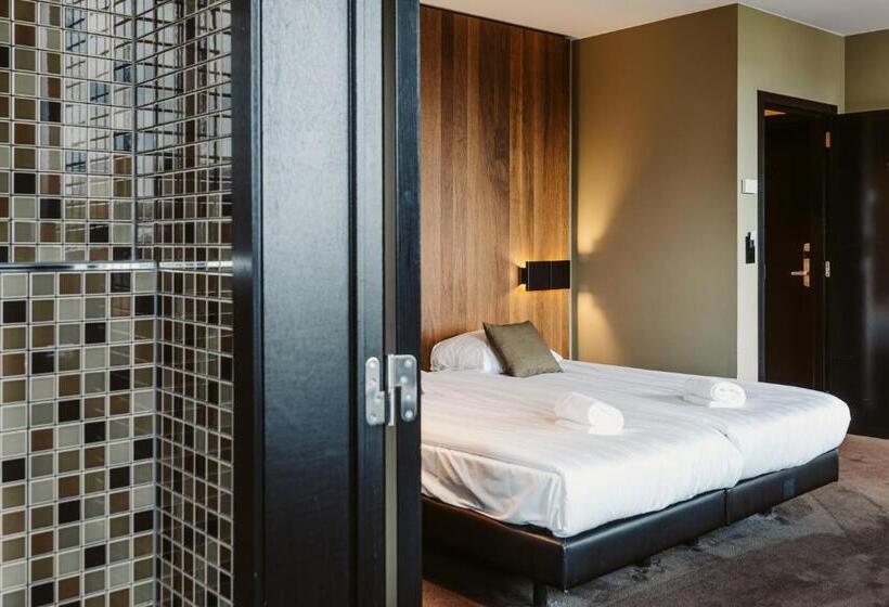 豪华房间, Serwir