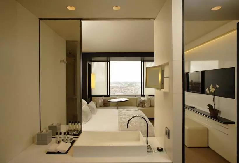 اتاق لوکس, The Hotel Brussels