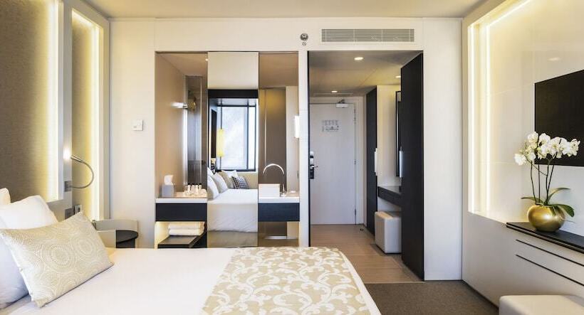 اتاق لوکس, The Hotel Brussels