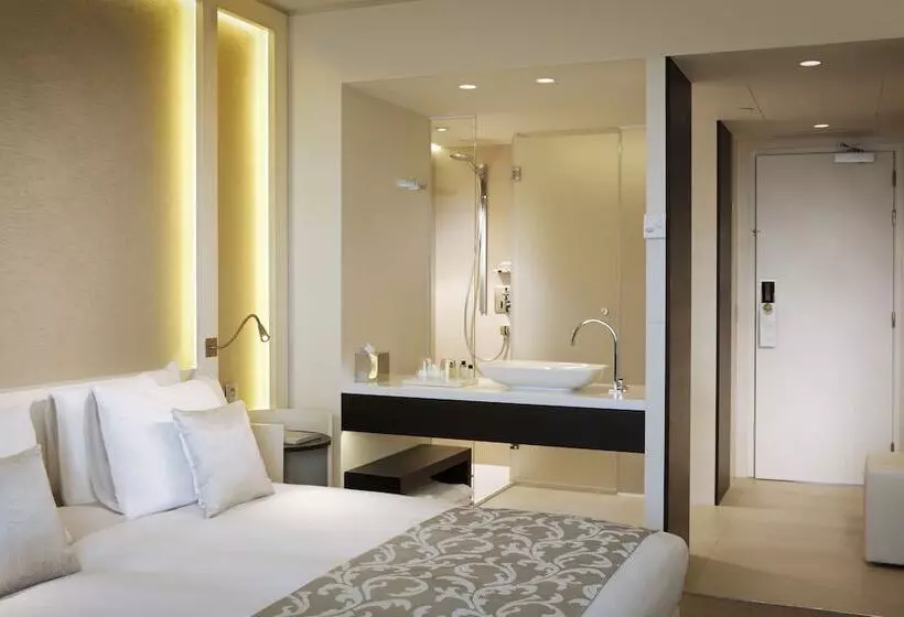 اتاق لوکس, The Hotel Brussels