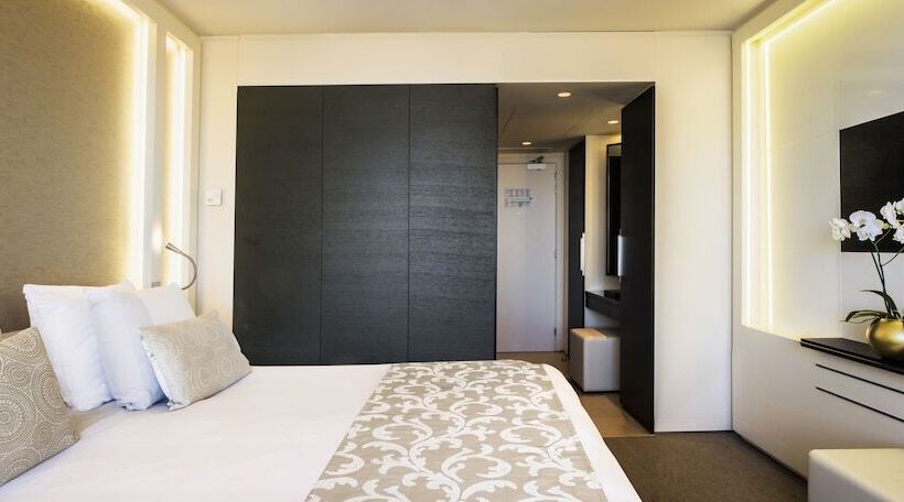 اتاق سوپریور, The Hotel Brussels