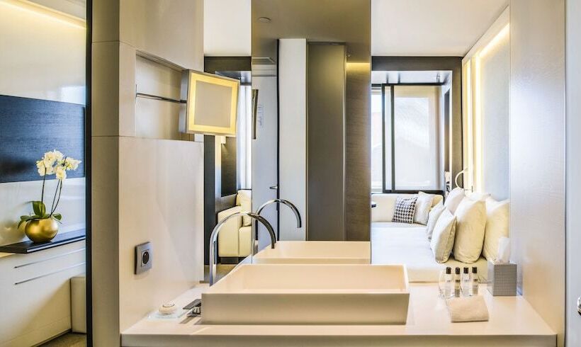 اتاق سوپریور با چشمانداز, The Hotel Brussels