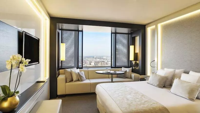 اتاق سوپریور با چشم‌انداز, The Hotel Brussels