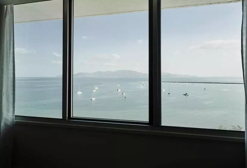 海の見えるエクゼクティブルーム, The Ville Resort Casino