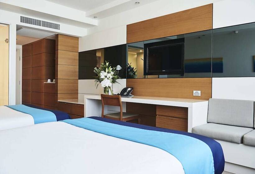 Номер Executive Вид на Море, The Ville Resort Casino