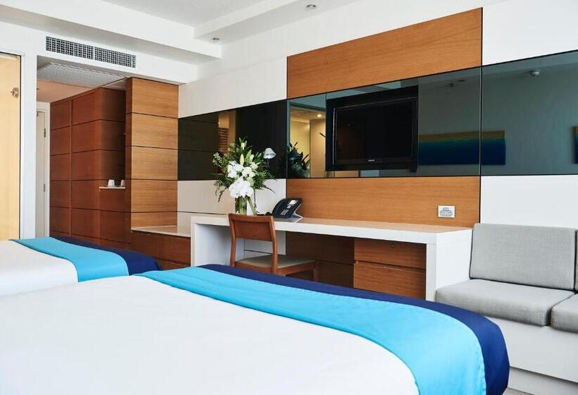 Номер Executive Вид на Море, The Ville Resort Casino