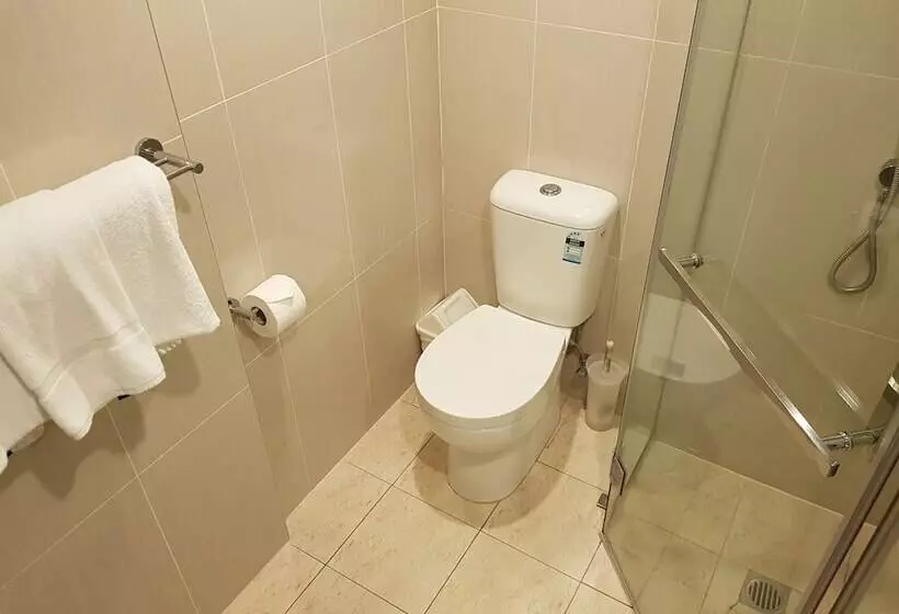 エコノミールーム, Twin Towers Inn