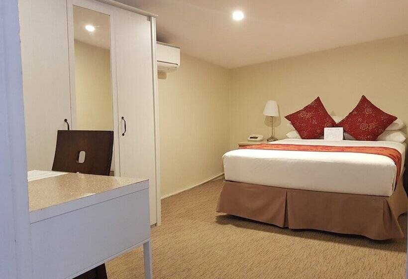 이코노미 룸, Twin Towers Inn