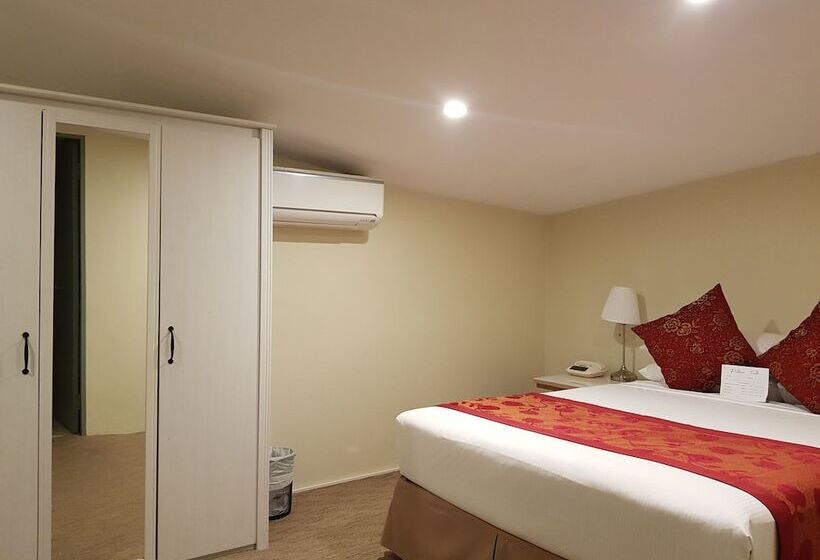 חדר אקונומי, Twin Towers Inn