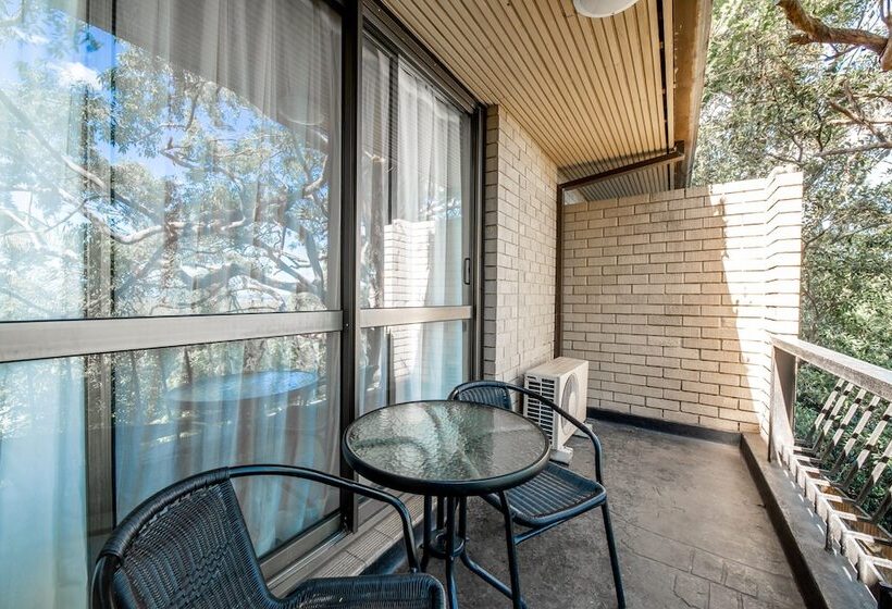 חדר סטנדרט, Twin Towers Inn