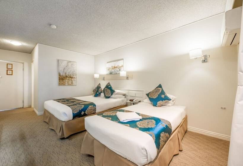 חדר סטנדרט, Twin Towers Inn