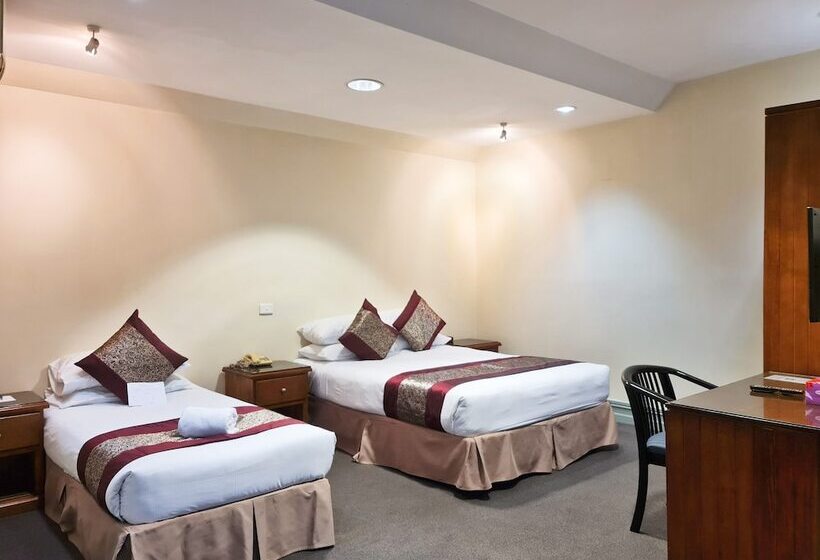 חדר אקונומי, Twin Towers Inn