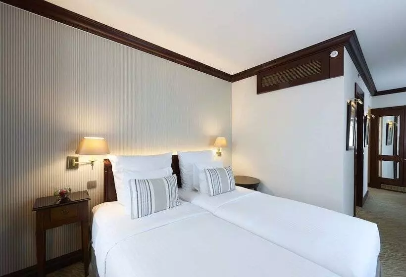 اتاق کلاسیک, Warwick Brussels  Grand Place