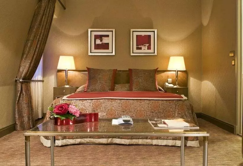 اتاق لوکس, Warwick Brussels  Grand Place