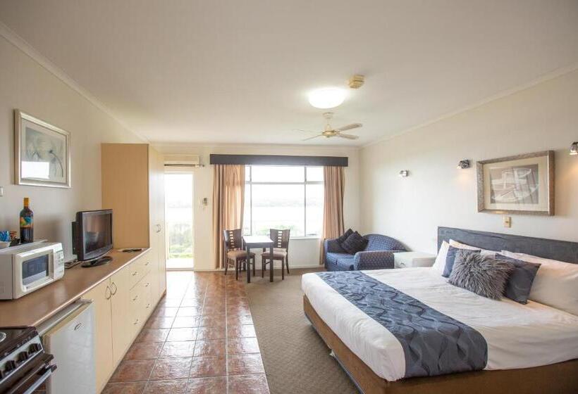 이그제큐티브 룸, Lakeview Motel And Apartments