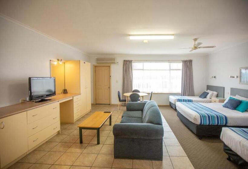 行政家庭房, Lakeview Motel And Apartments