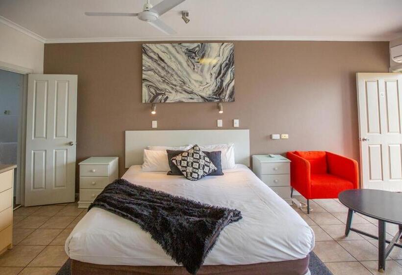 豪华房间带漩涡浴缸, Lakeview Motel And Apartments