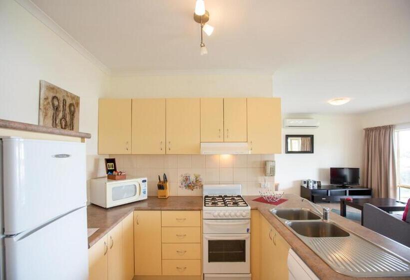 带2个卧室的公寓, Lakeview Motel And Apartments