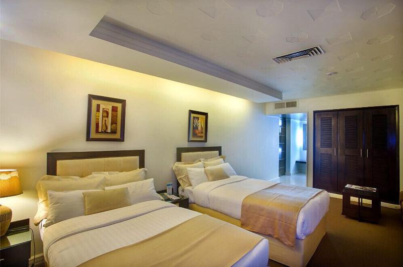 اتاق اجرایی, Agrabad