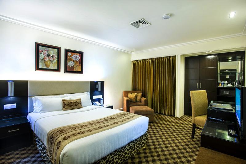 اتاق اجرایی, Agrabad