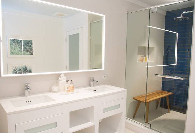 سوئیت با تخت بزرگ, Coral Sands Inn & Cottages