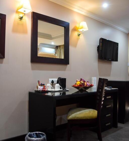 Suite Executive, Cresta Thapama