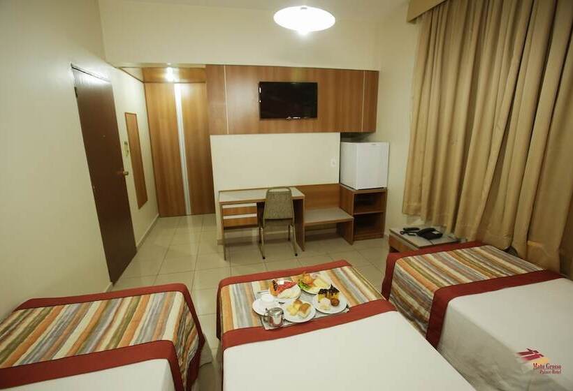 غرفة إدارية ثلاثية, Mato Grosso Palace