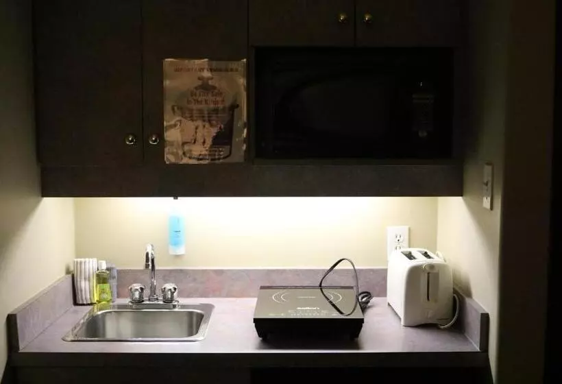 سوییت, Nomad Hotel & Suites